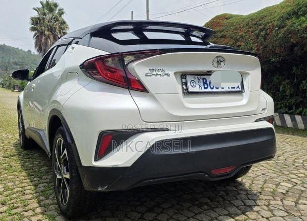 Toyota C-HR Limited FWD 2020 White