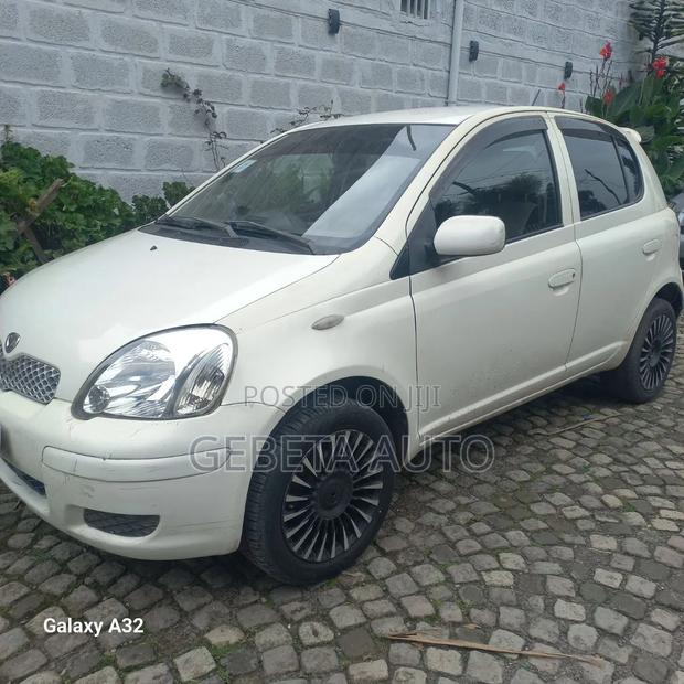 Toyota Vitz 2004