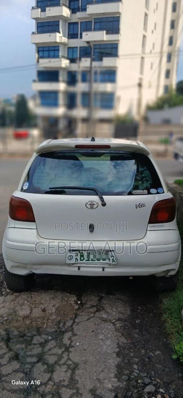 Toyota Vitz 2004