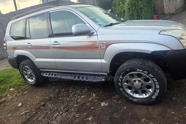 Toyota Land Cruiser Prado 2008 Purple