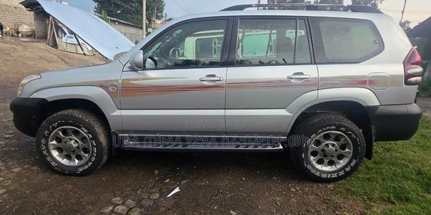 Toyota Land Cruiser Prado 2008 Purple