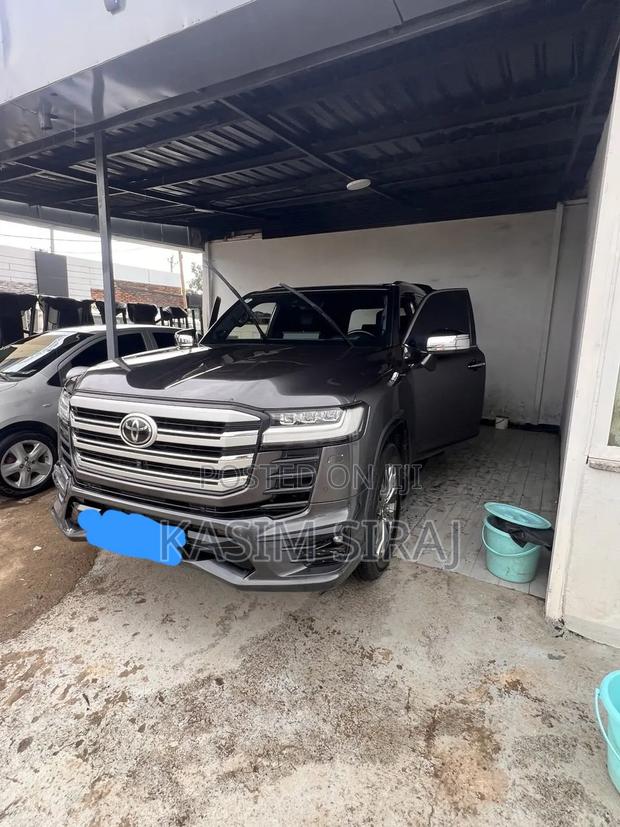Toyota Land Cruiser 2023 Blue
