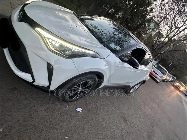 Toyota C-HR 2022 White