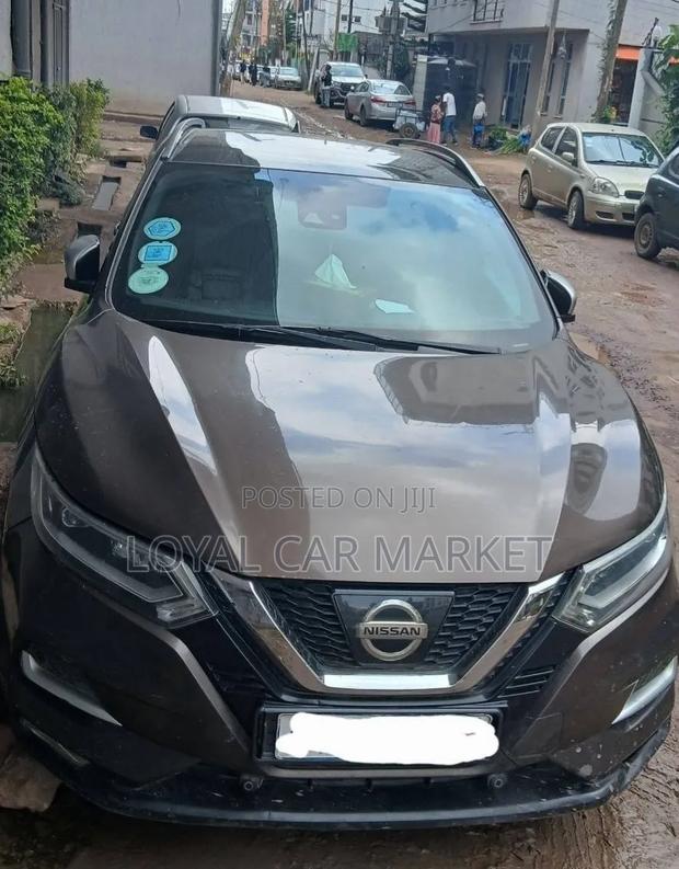 Nissan Qashqai 2018 Brown