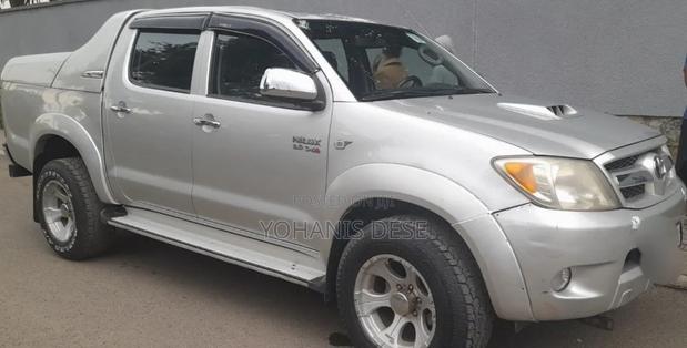 Toyota Hilux 2010