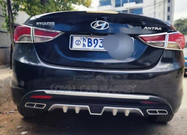 Hyundai Elantra 2013 Black