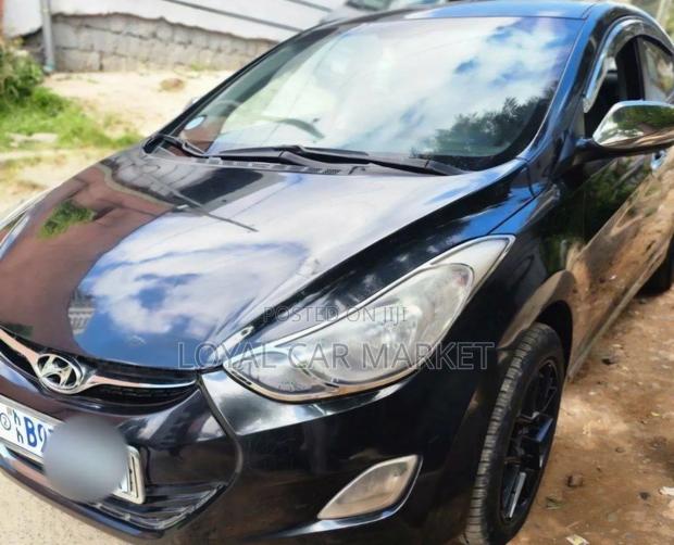 Hyundai Elantra 2013 Black