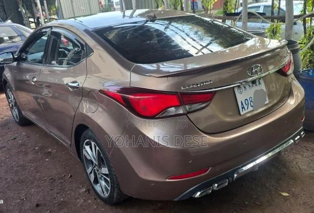 Hyundai Elantra 2015
