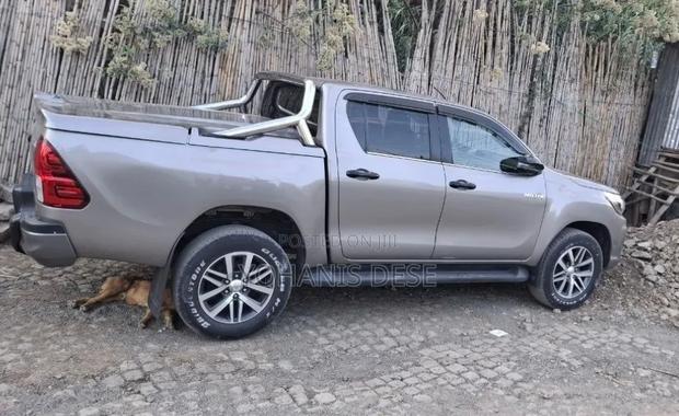 Toyota Hilux 2020