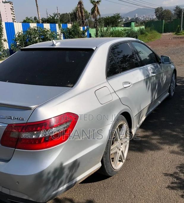 Mercedes-Benz E200 2013