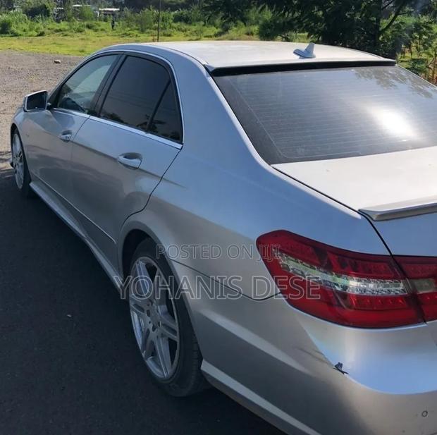 Mercedes-Benz E200 2013