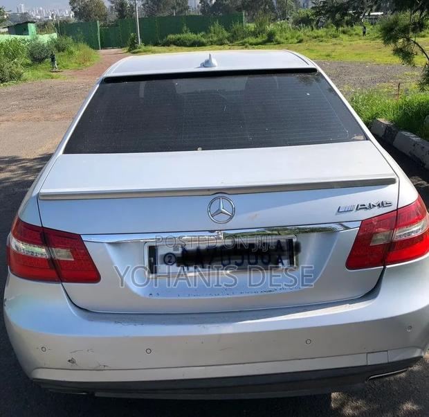 Mercedes-Benz E200 2013