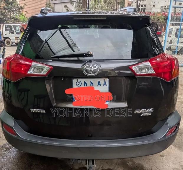 Toyota RAV4 2014