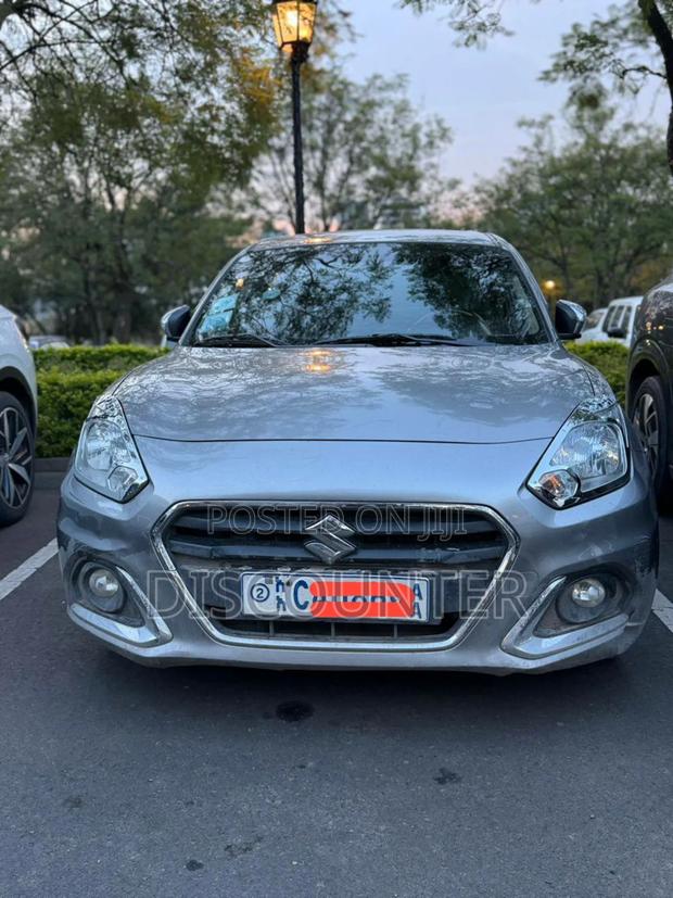 Suzuki Dzire 2022 Silver