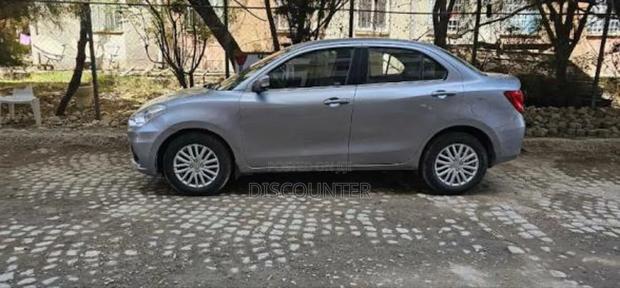 Suzuki Dzire 2022 Silver