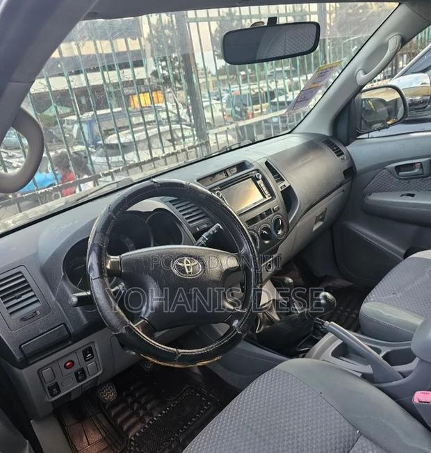 Toyota Hilux 2006
