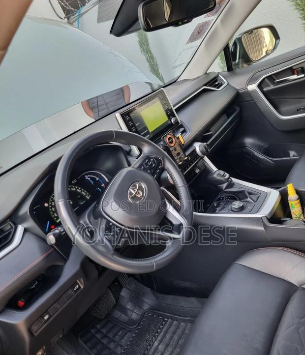 Toyota RAV4 2023