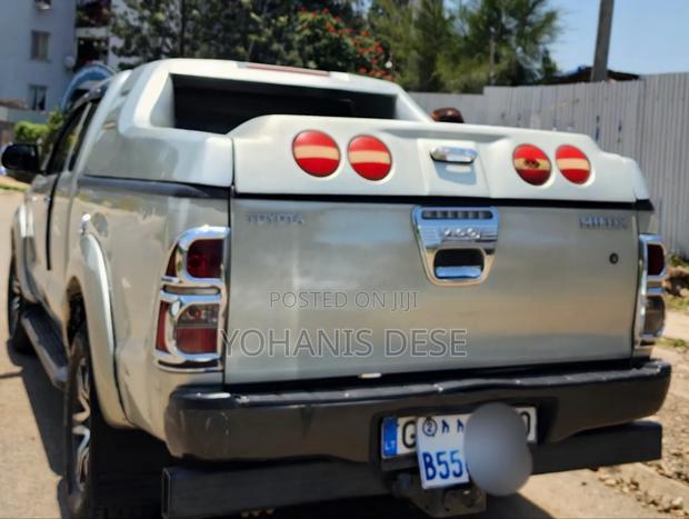 Toyota Hilux 2012