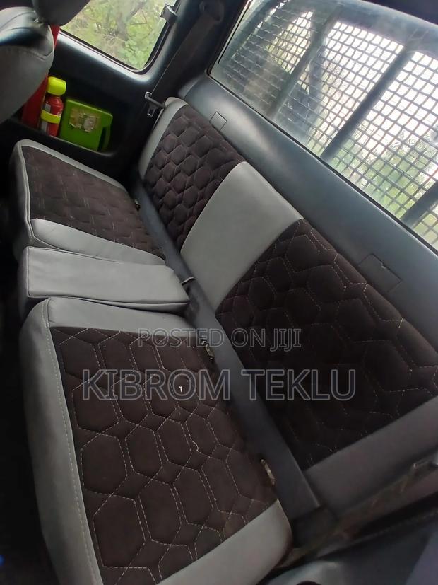 Toyota Hilux 1999 Black