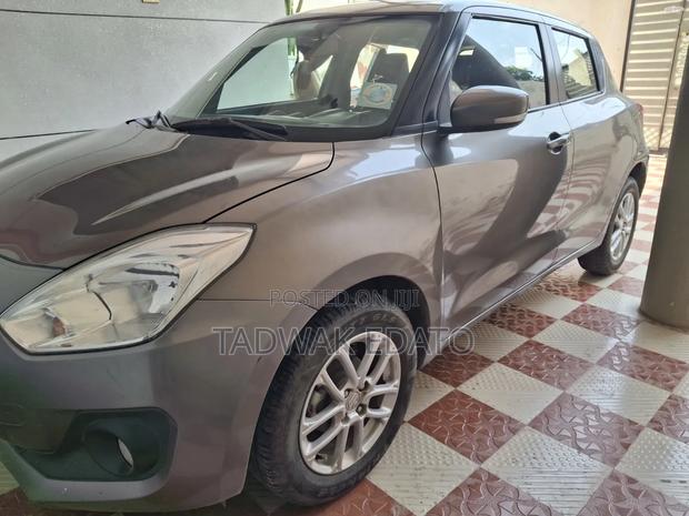 Suzuki Swift 2019 Gray
