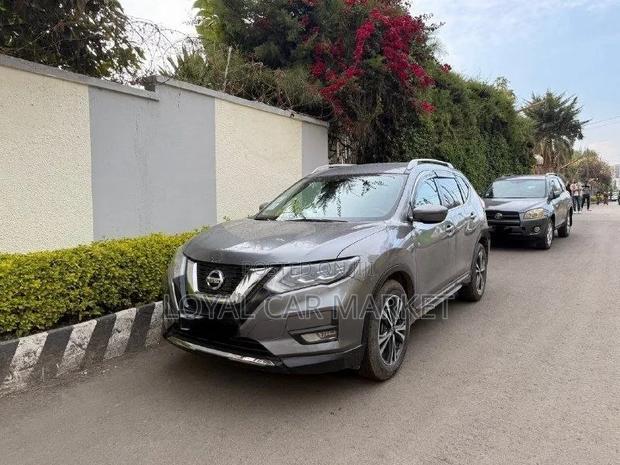 Nissan X-Trail 2021 Gray