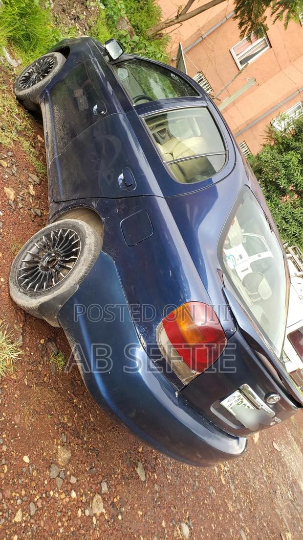 Toyota Platz 2002