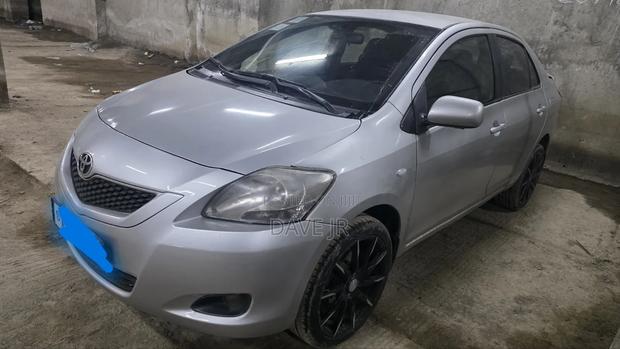Toyota Yaris 2009 Silver