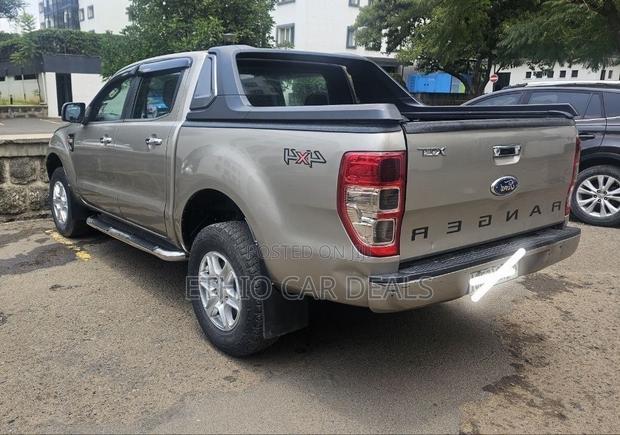 Ford Ranger 2015 Silver