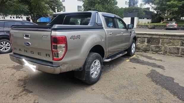 Ford Ranger 2015 Silver