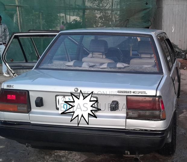 Toyota Corolla 1985 Silver