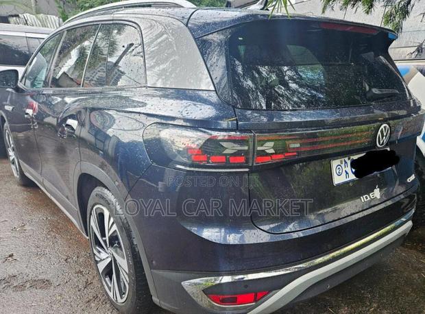 Volkswagen ID.6 2022 Gray