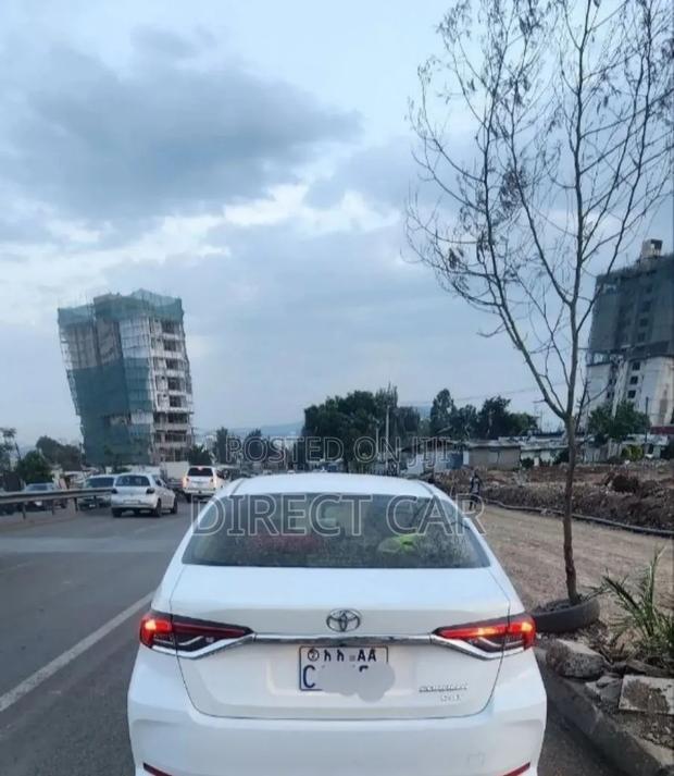 Toyota Corolla 2023 White