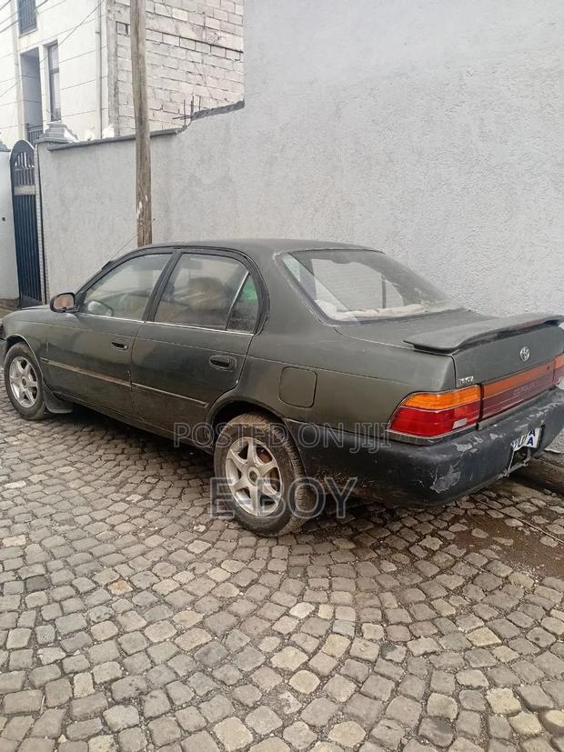 Toyota Corolla Sedan 1994 Gray