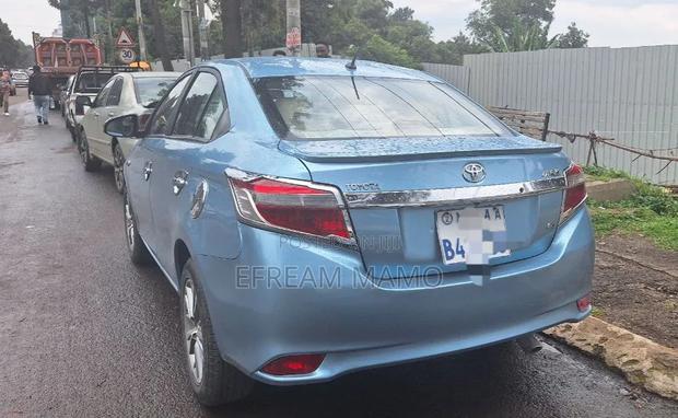 Toyota Yaris 2015