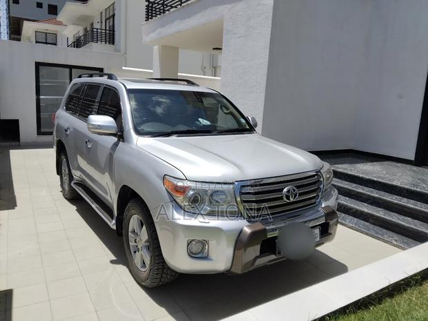 Toyota Land Cruiser 2015 Silver