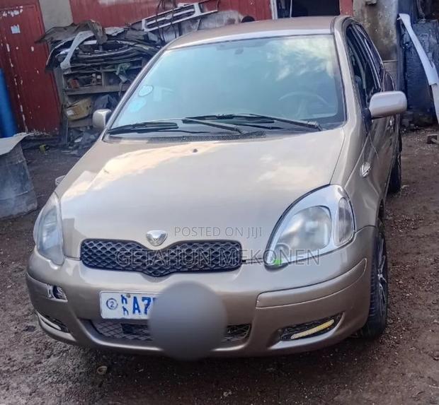 Toyota Vitz 2004