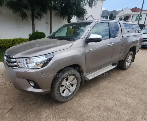 Toyota Hilux 2018 Pearl