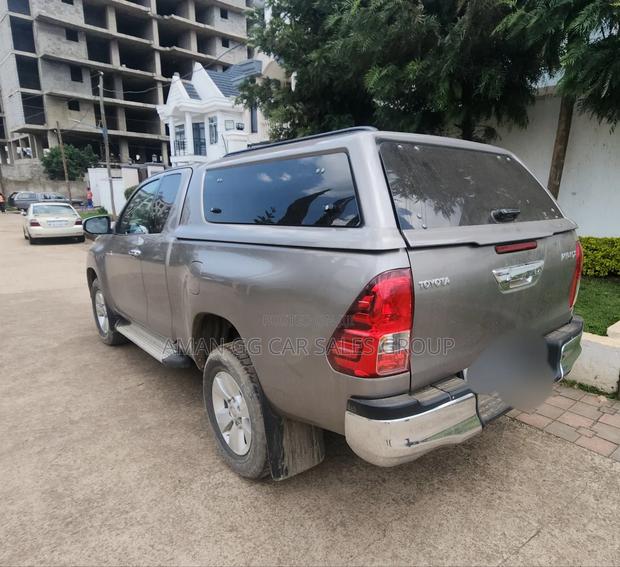 Toyota Hilux 2018 Pearl