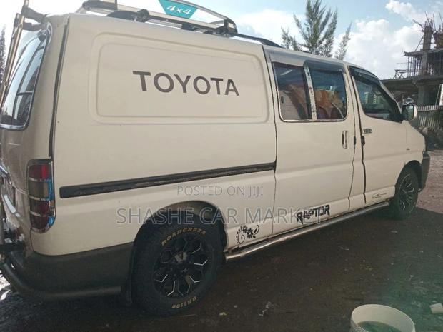 Toyota Hilux 2007 White