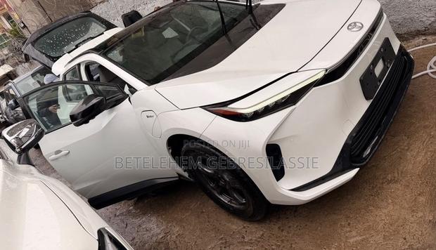 New Toyota bZ4X 2024 White