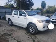 Toyota Hilux 2011 White for sale