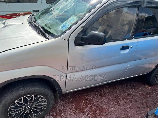 Suzuki Kei 2000 Silver