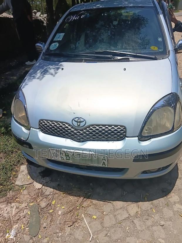 Toyota Vitz 2004