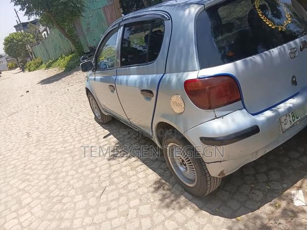 Toyota Vitz 2004