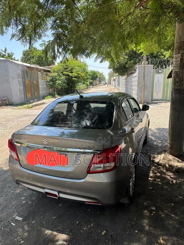 Suzuki Dzire 2022 Gray