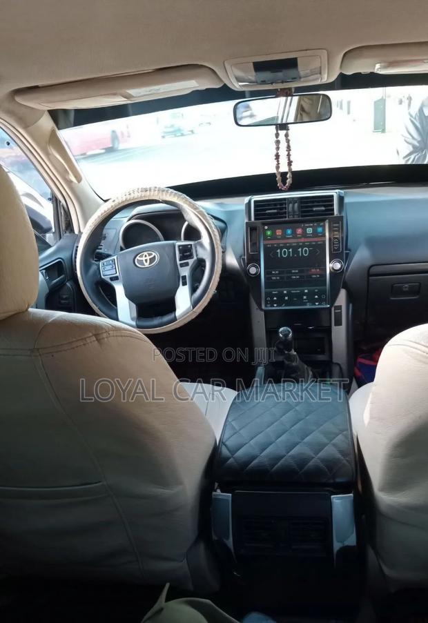 Toyota Land Cruiser Prado 2011 White