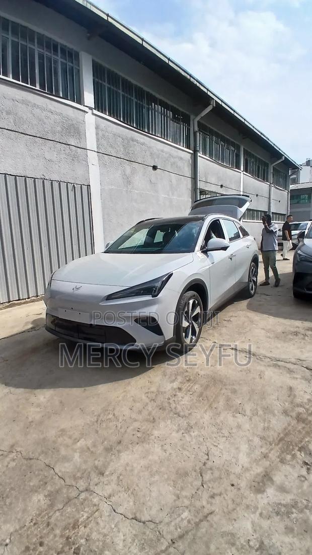 New Arcfox alphaT5 2025 White