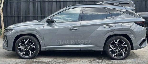New Hyundai Tucson Limited AWD 2025 Gray