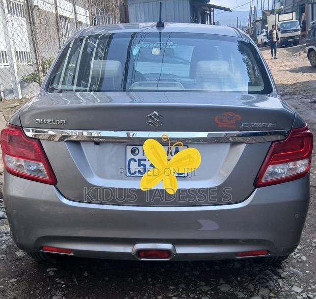 Suzuki Dzire 2022 Silver