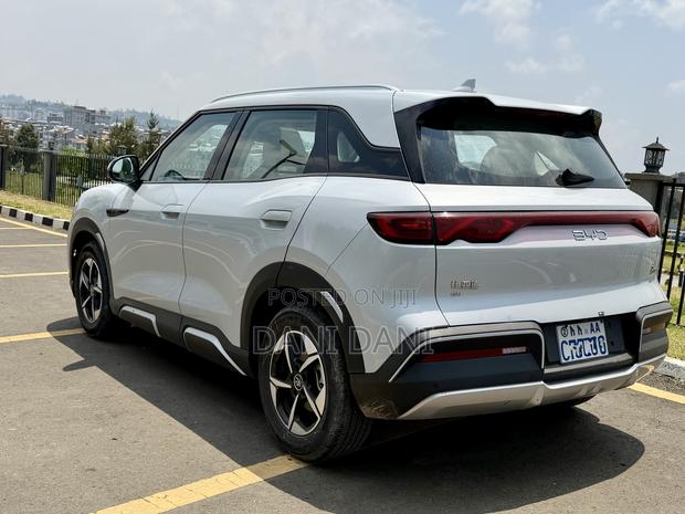 BYD Yuan Up 2024 Gray